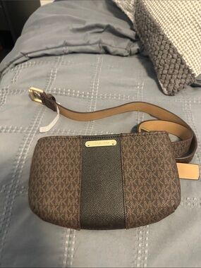 Michael Kors Brown and Dark Brown Logo Belt Bag with Gold Plate NEW